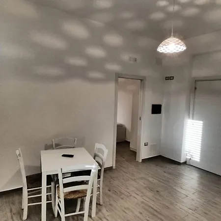 La Casa Di Nonna Nennella 산타마리아디카스텔라바테
